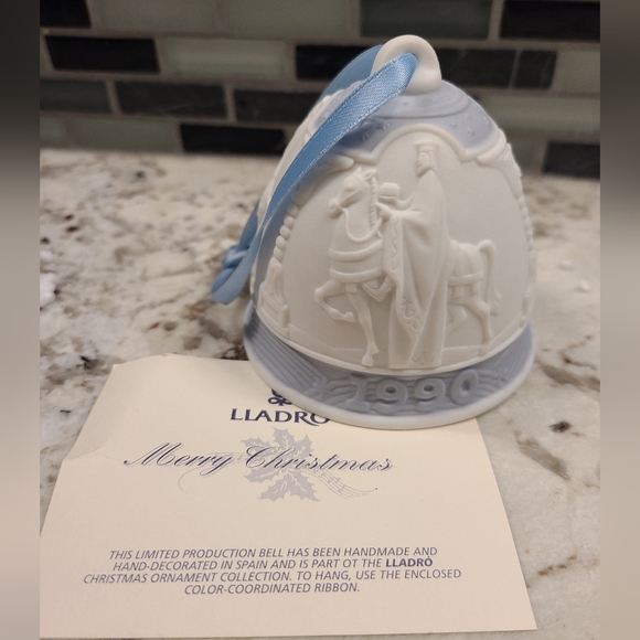 Lladro 1990 Porcelain Annual Christmas Bell Ornament - Picture 1 of 7
